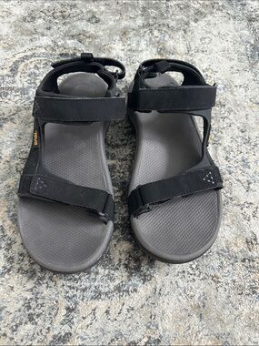 Teva Black and Gray Adjustable Strap Sandals Men 9